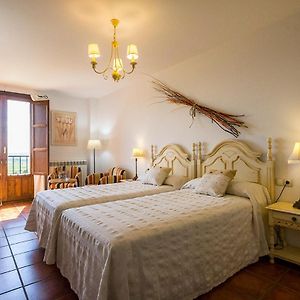 Habitación con 2 Camas Individuales